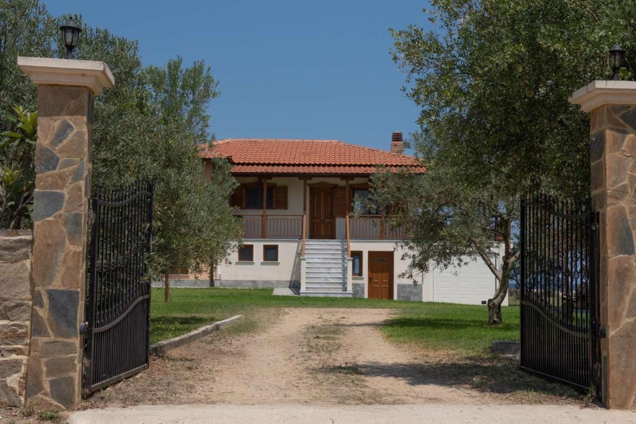 Villa Ilyos Ierissós Buitenkant foto